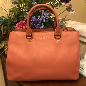 Savannah satchel michael  like new